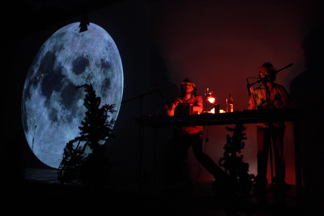 Foto: Jasmin Kohlhauser Dudes II - Moon