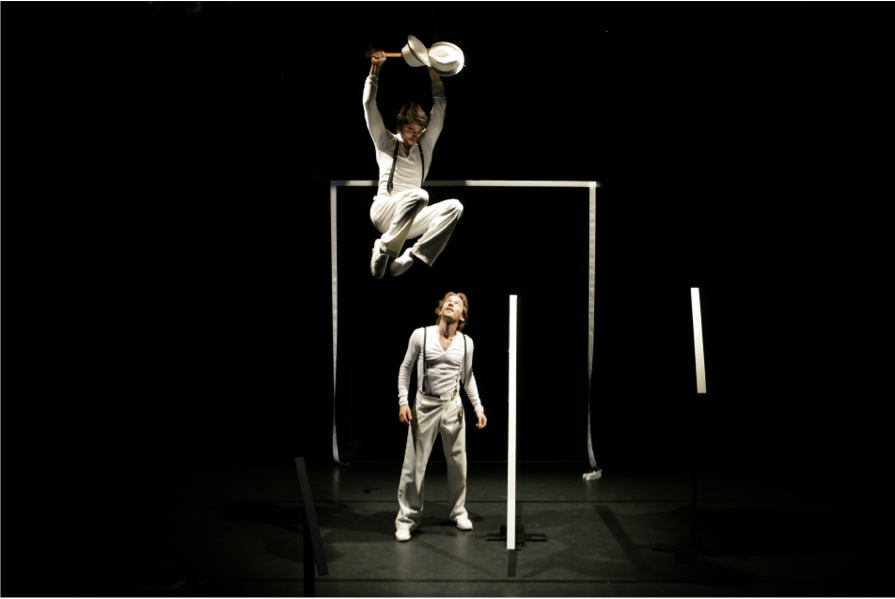 Foto: Baio/Grünbühel Dominik Grünbühel, Luke Baio - hanging